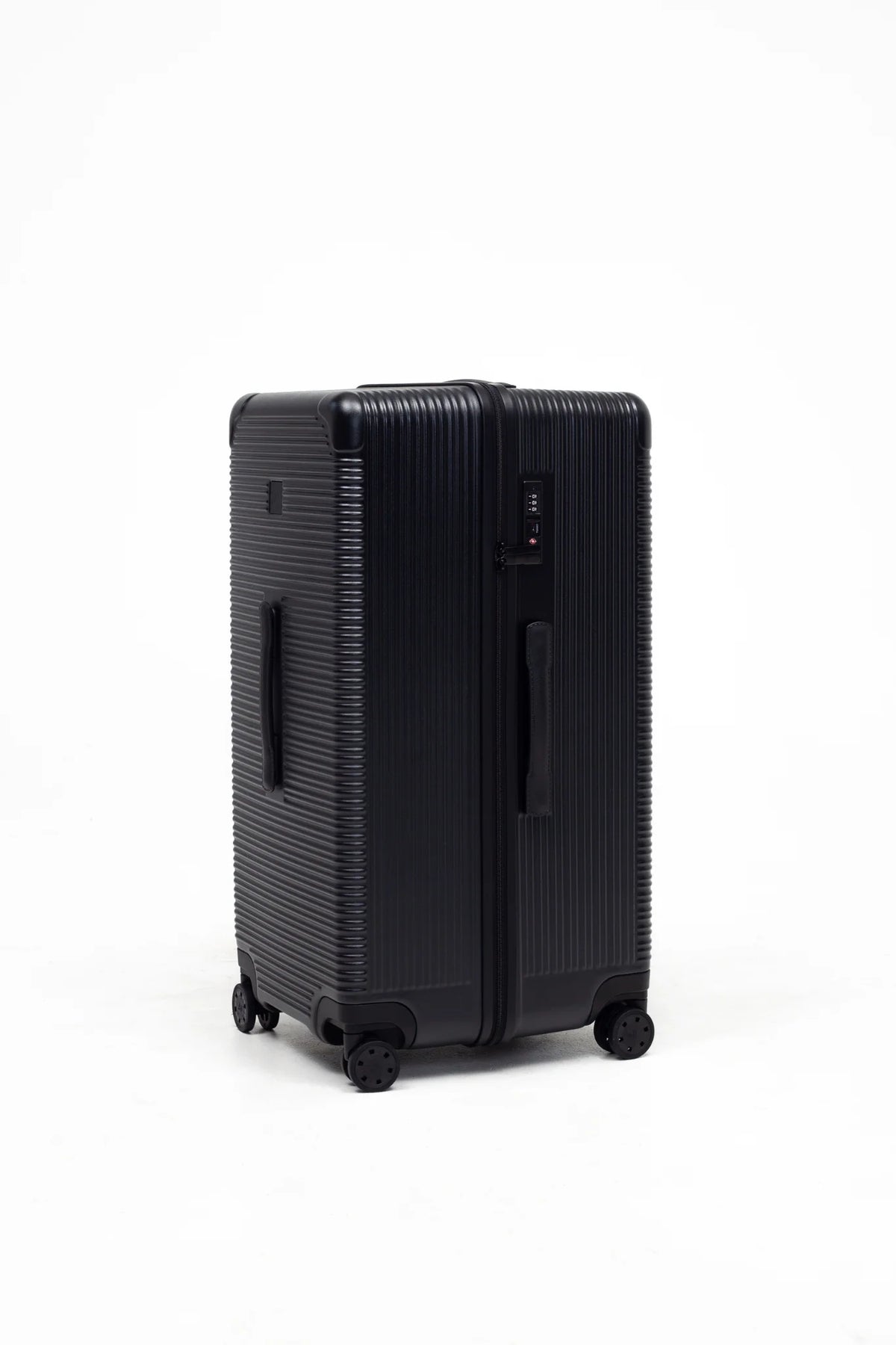 Aidan The Core Series Trunk Black image 3
